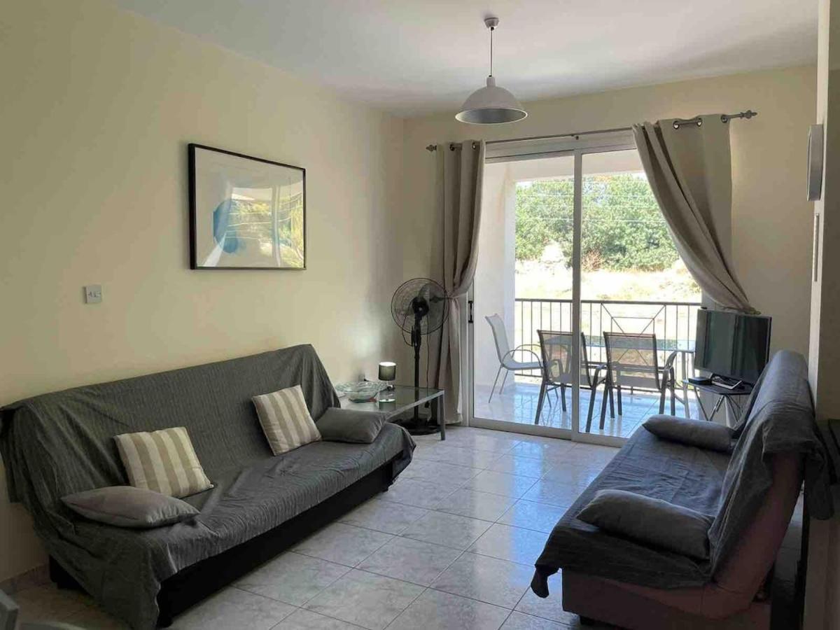 Laertis Complex * Paphos
